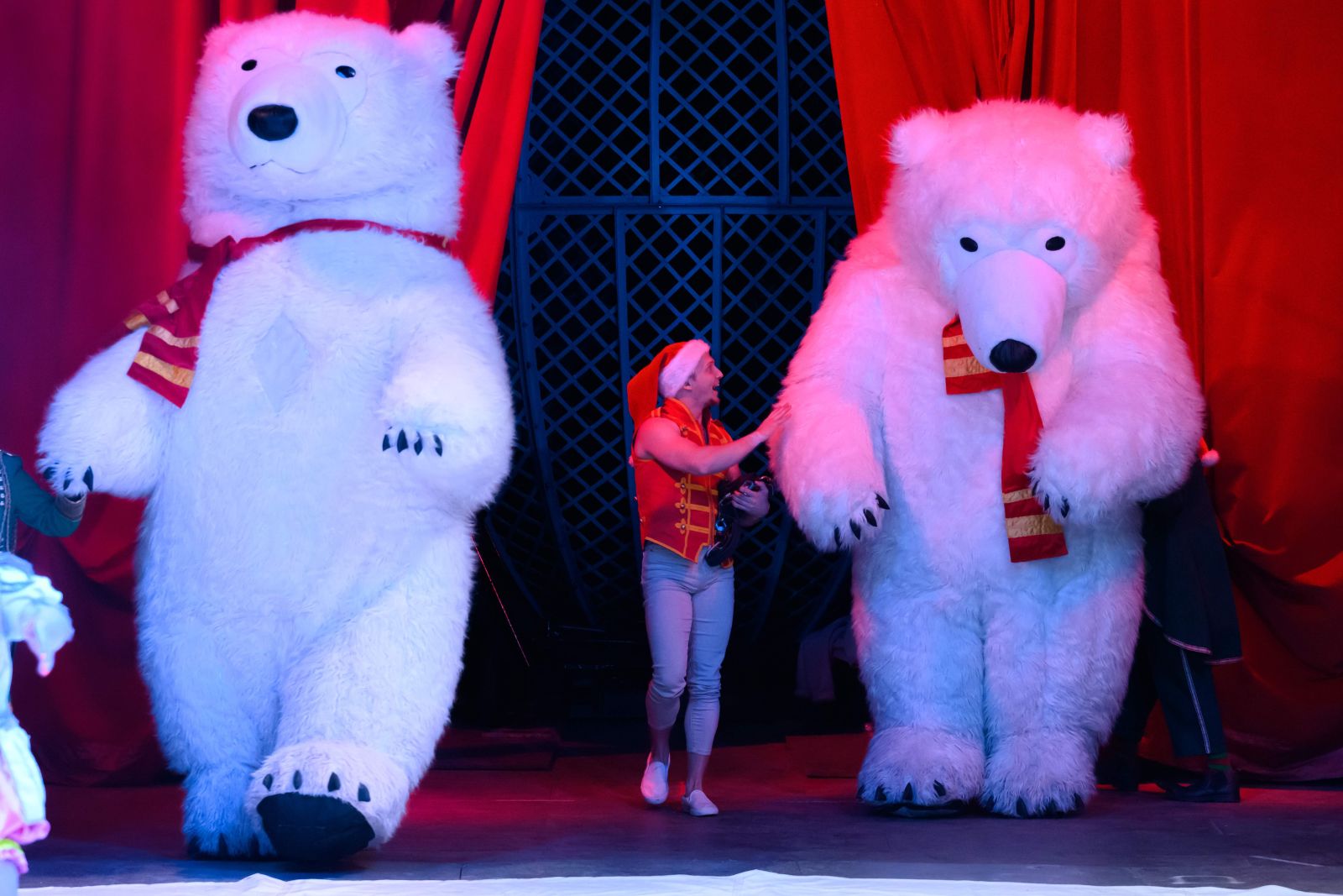 Polar Bears 1 (Please credit photographer Piet-Hein Out)